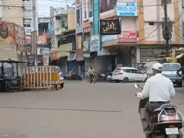 भोजशाला विवाद को लेकर धार बंद, बाजारों में सन्नाटा