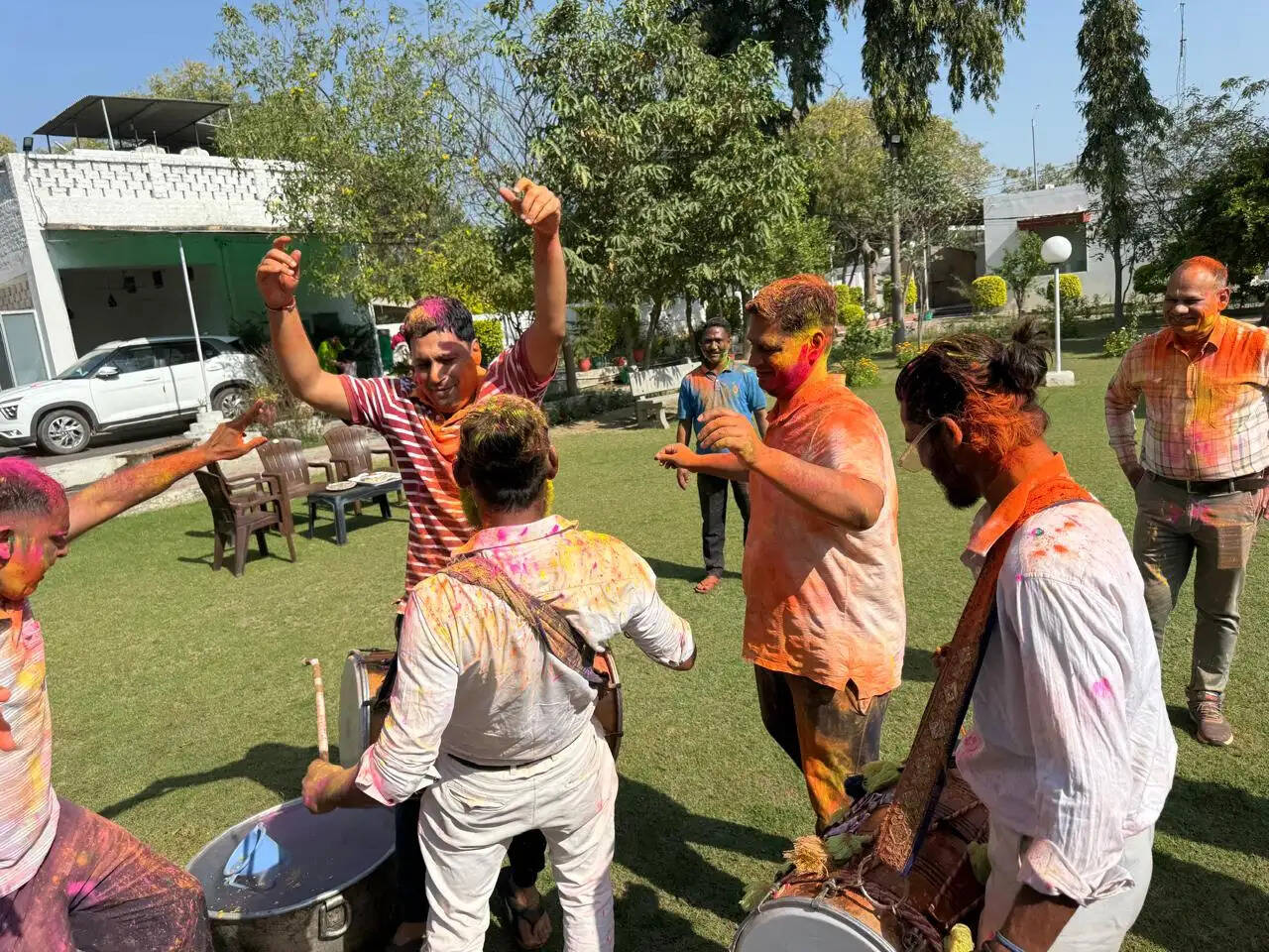 सिरसा: जिलेभर में उल्लास व उमंग के साथ मनाया होली पर्व