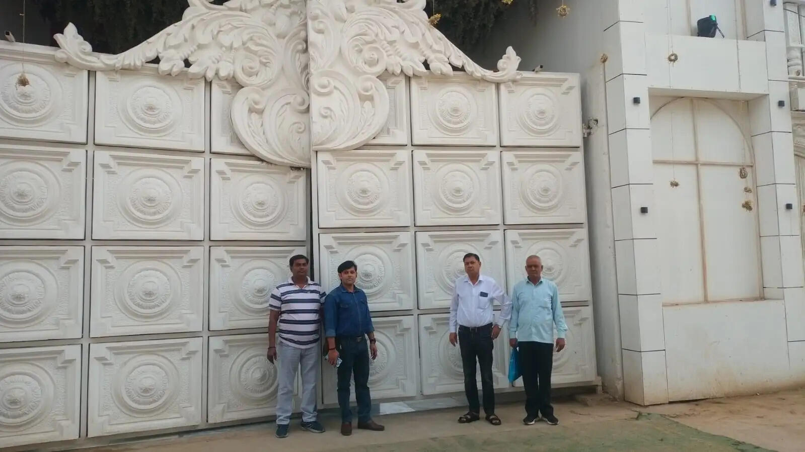 फरीदाबाद : निगम की बकायेदारों पर कार्रवाई, 61 यूनिट की सील