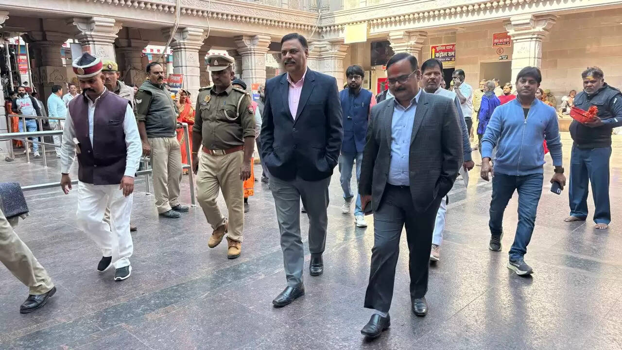 विंध्याचल आने वाले श्रद्धालुओं को मिलेगा ‘मां के नाम एक पेड़’ का प्रसाद, बसंत पंचमी से होगा पौध वितरण