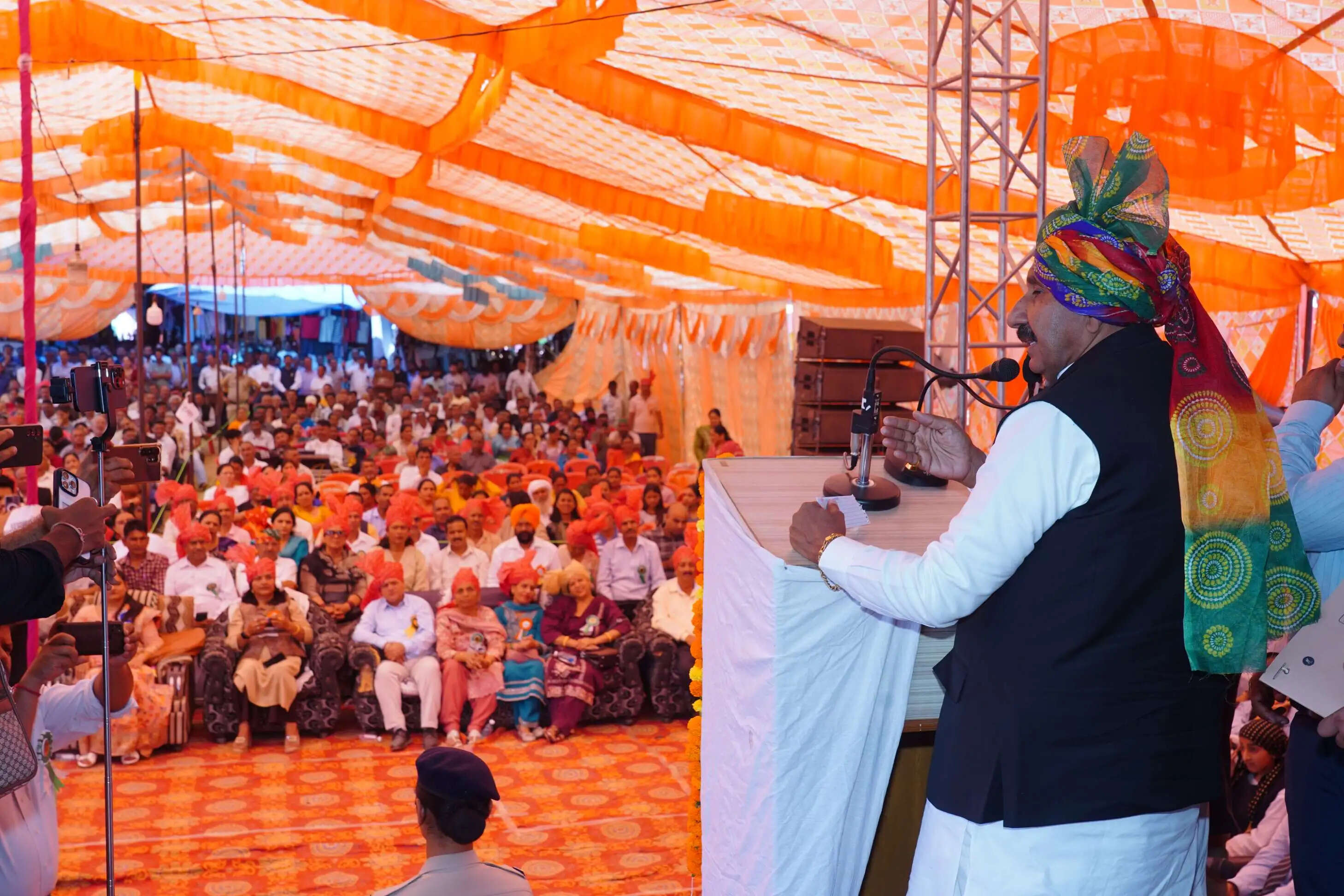 मेले और मंदिर हमारी संस्कृति और धरोहर, इन्हें राजनीति से दूर रखना जरूरी : मुकेश अग्निहोत्री