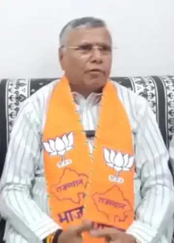 क्षेत्रीय दलों और कांग्रेस में परिवारवाद हावी: मंत्री प्रजापति