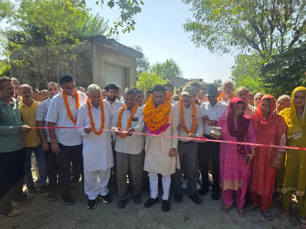 जसरोटा में 14.91 करोड़ के विकास कार्यों की शुरुआत, किसान मंडी का भी उद्घाटन