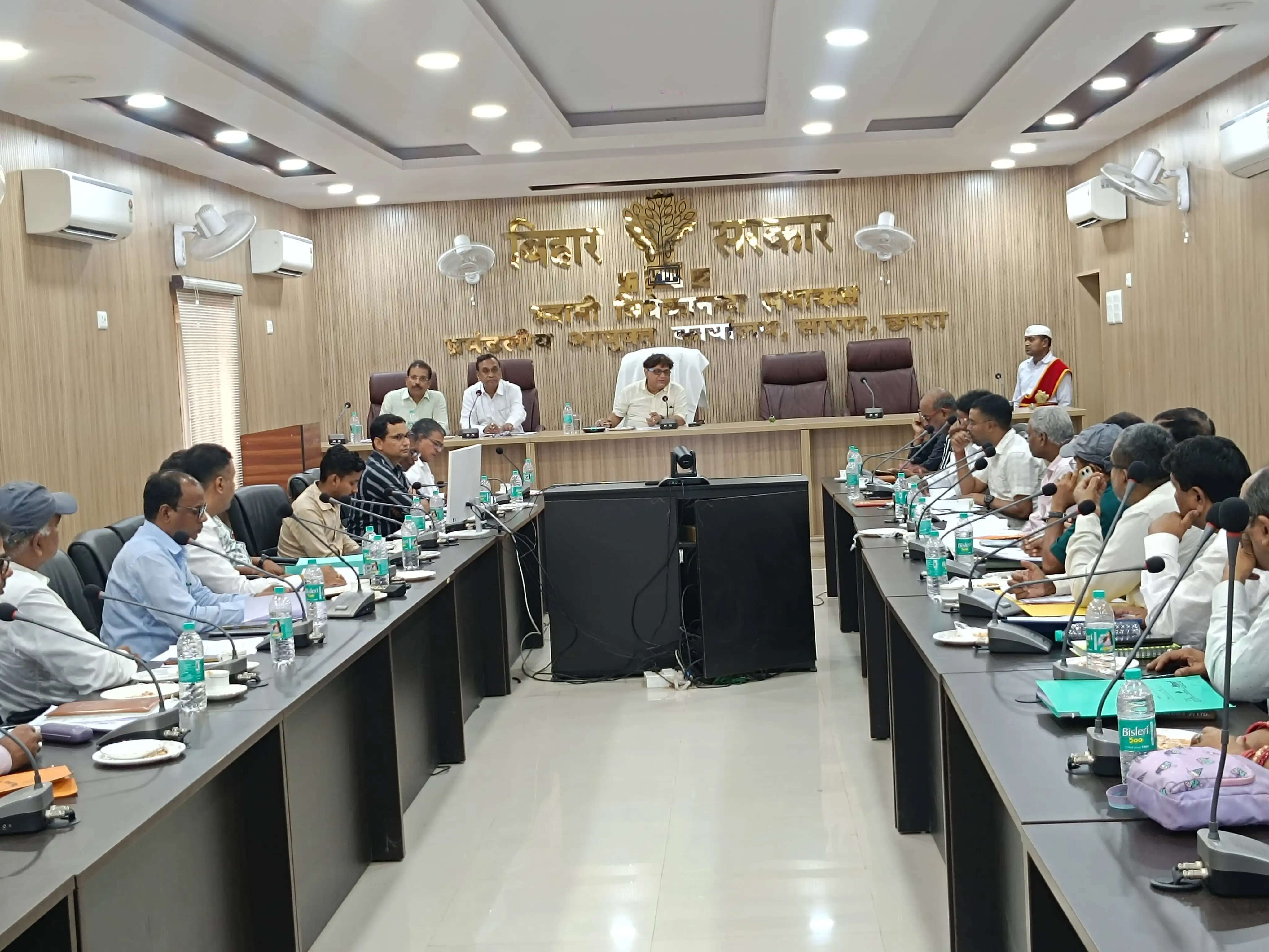 आंतरिक संसाधन की प्रमंडलीय आयुक्त ने की समीक्षा