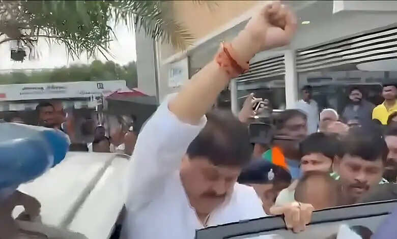 हिरासत में लिए गए जूराला परियोजना जा रहे तेलंगाना भाजपा अध्यक्ष