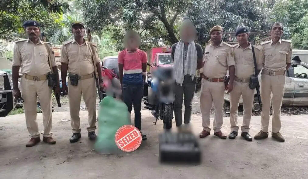 भीमपुर थाना पुलिस की बड़ी कार्रवाई, शराब के साथ दो तस्कर गिरफ्तार
