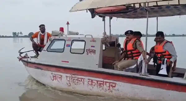 उत्तर प्रदेश में बाढ़ का बढ़ रहा दायरा, गंगा-यमुना समेत कई नदियां उफान पर, वाराणसी, प्रयागराज से बिजनौर तक हालात चुनौतीपूर्ण