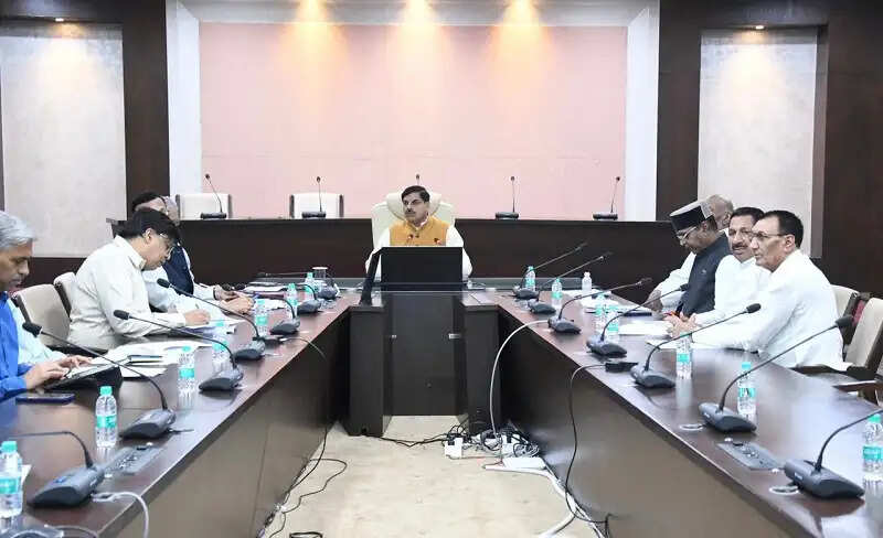 संभावित अल्प वर्षा से निपटने के लिए सभी विभाग करें समन्वित तैयारी : मुख्यमंत्री डॉ. यादव