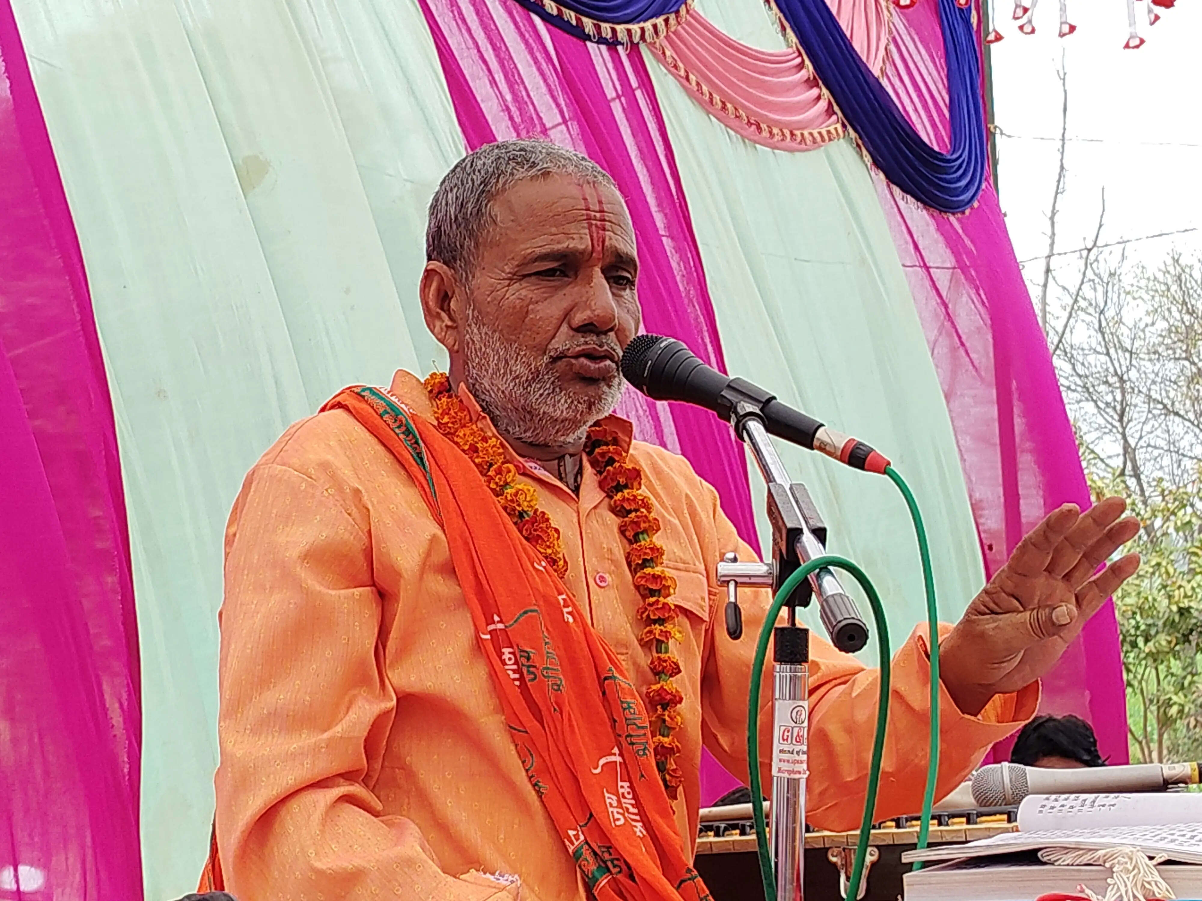 शिवधाम ऋषि आश्रम में राम विवाह और धनुष भंग की कथा सुन भावविभोर हुए श्रद्धालु