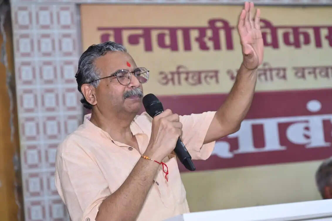 धर्मांतरण के नाम पर विदेशी शक्तियों ने समाज को तोड़ा, वनवासी संस्कृति की रक्षा हमारा सामूहिक दायित्व: डॉ. पूर्णेन्दु सक्सेना
