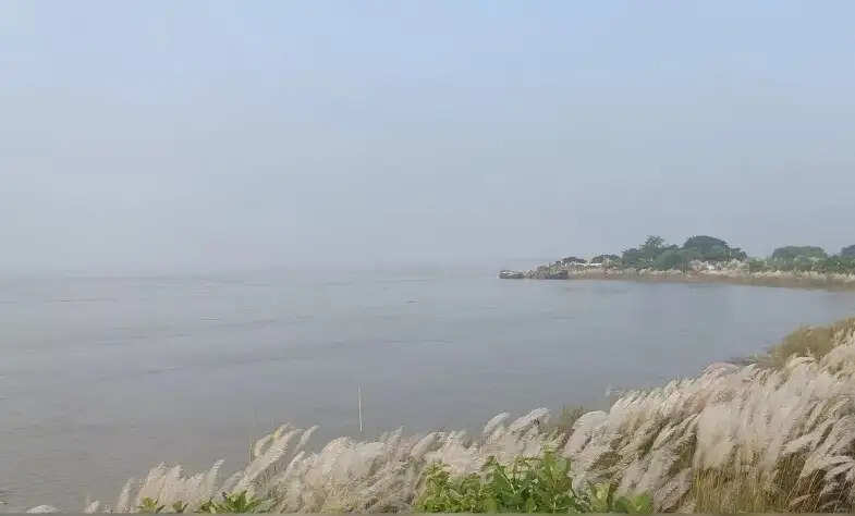 गोपालपुर में गंगा और कोसी के जलस्तर में उतार-चढ़ाव, इस्माईलपुर में खतरे के निशान से ऊपर बह रही नदी