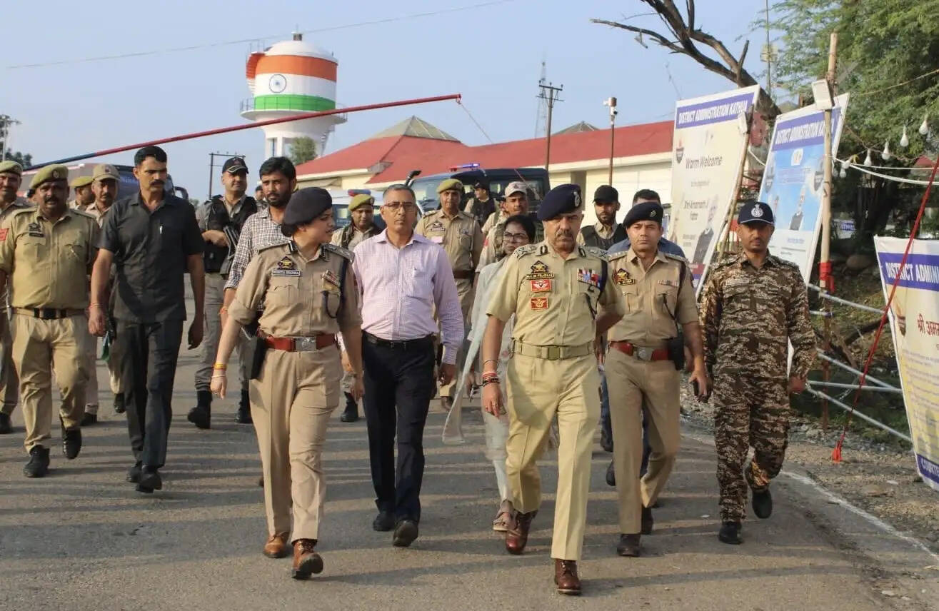 श्री अमरनाथ यात्रा-2026-डीजीपी ने लखनपुर बेस कैंप व नेशनल हाईवे पर सुरक्षा व्यवस्थाओं का लिया जायजा