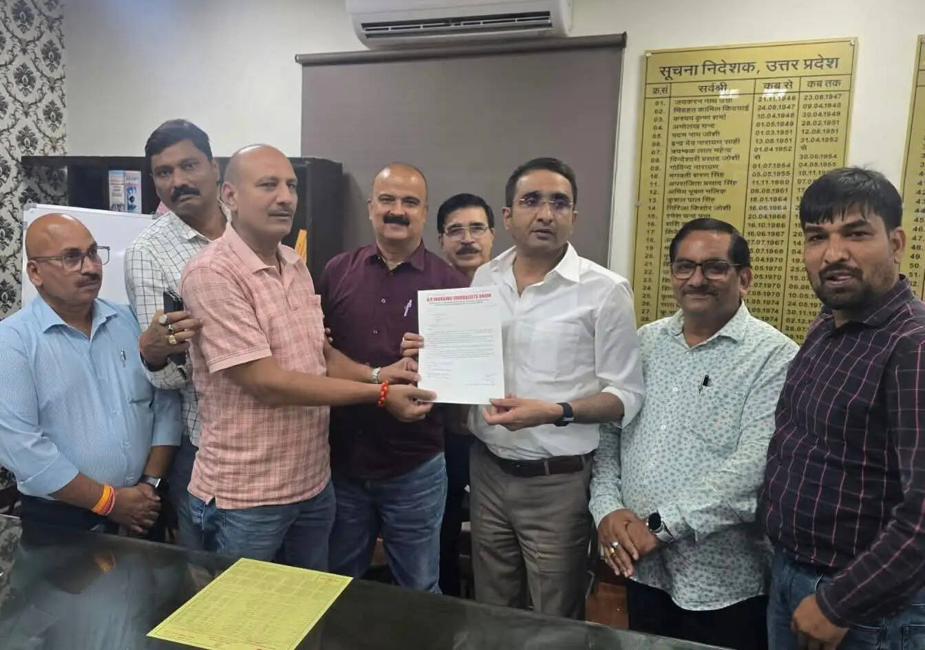 60 वर्ष की उम्र पूरी करने वाले पत्रकारों को मिले पेंशन, पत्रकारों ने उठाई मांग