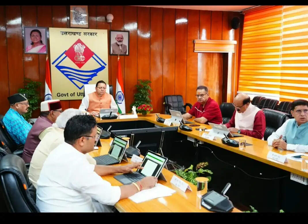 उत्तराखंड कैबिनेट : उपनल कर्मियों को समान काम का समान वेतन, 25 साल के लिए बिजली खरीद को मंजूरी