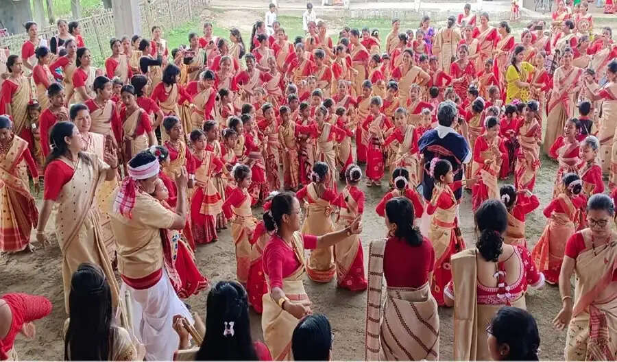 असमः विभिन्न हिस्सों में रंगाली बिहू की तैयारी जारी