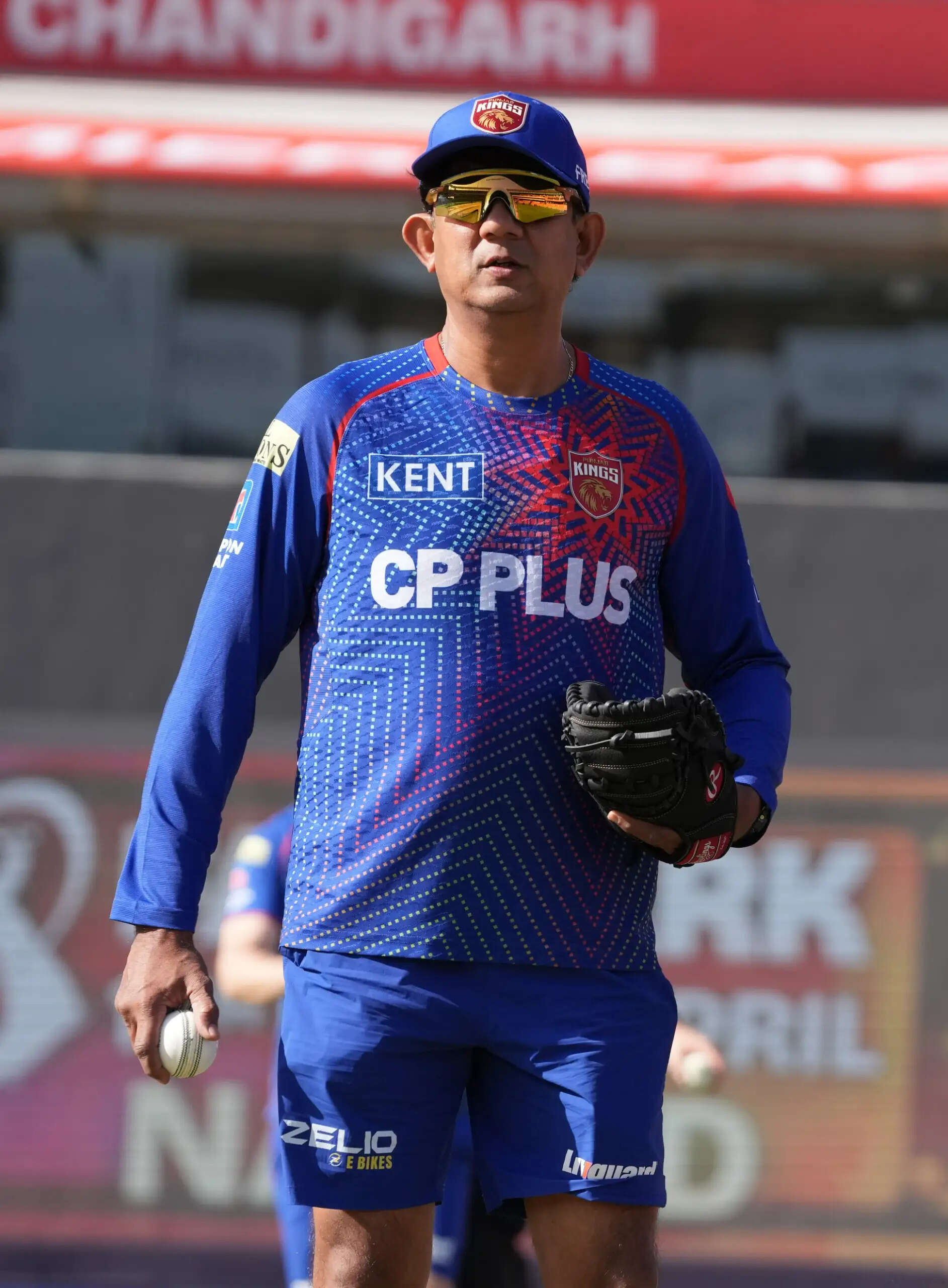 पंजाब किंग्स के गेंदबाजी कोच साईराज बहुतुले ने की प्रभसिमरन सिंह की तारीफ, कहा-वो शानदार खिलाड़ी हैं