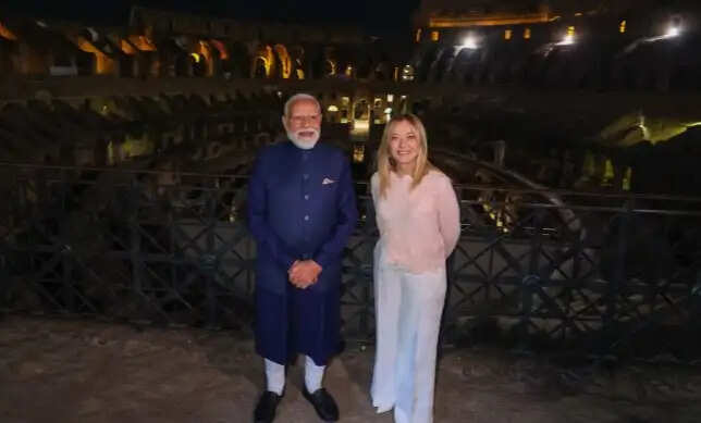 प्रधानमंत्री मोदी इटली पहुंचे, जॉर्जिया मेलोनी से डिनर पर मुलाकात