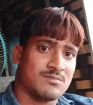 हाथरस : श्वान के काटने से युवक की मौत