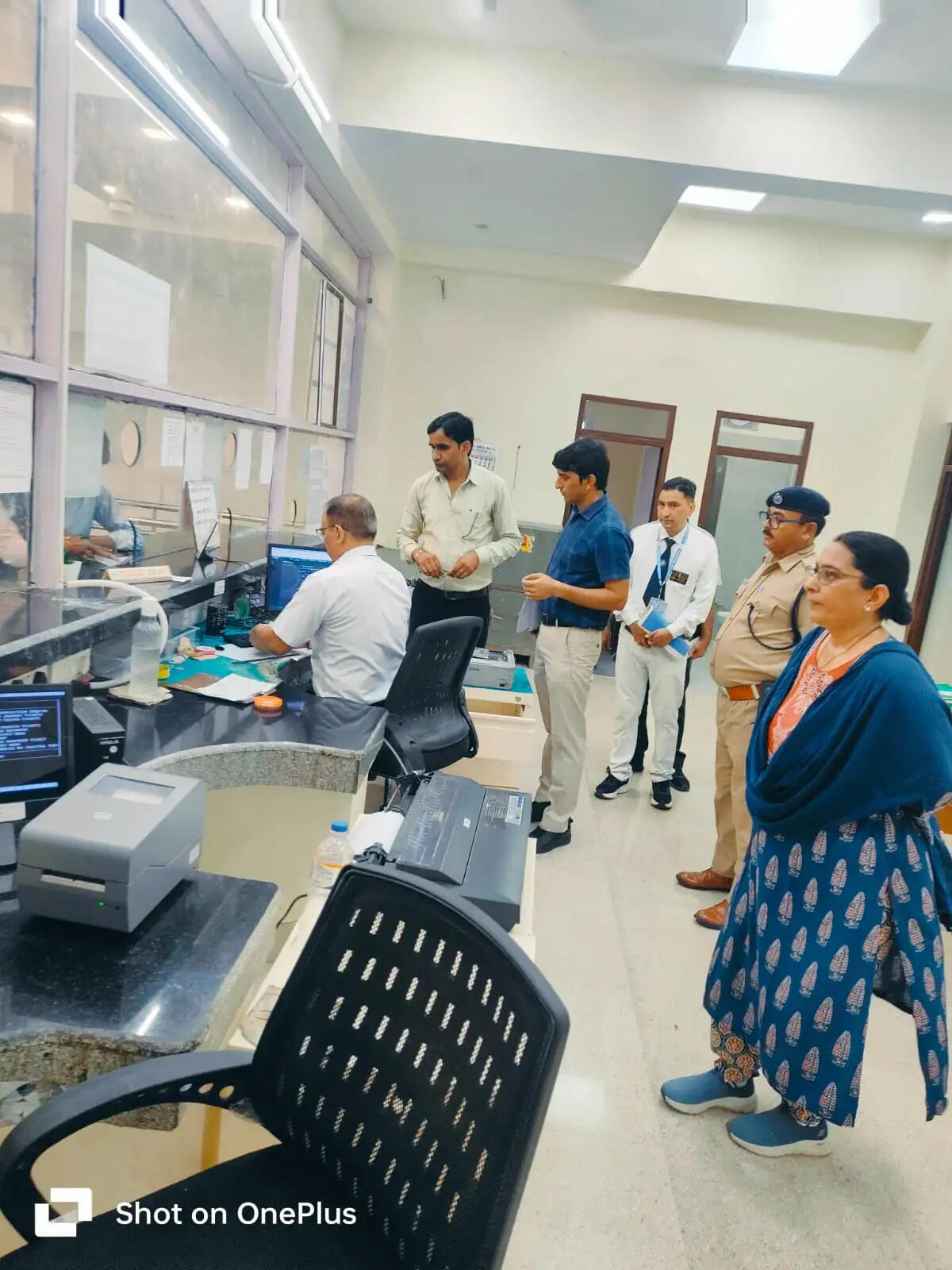 मंडल रेल प्रबंधक विनीता श्रीवास्तव ने कोटद्वार रेलवे स्टेशन का किया निरीक्षण