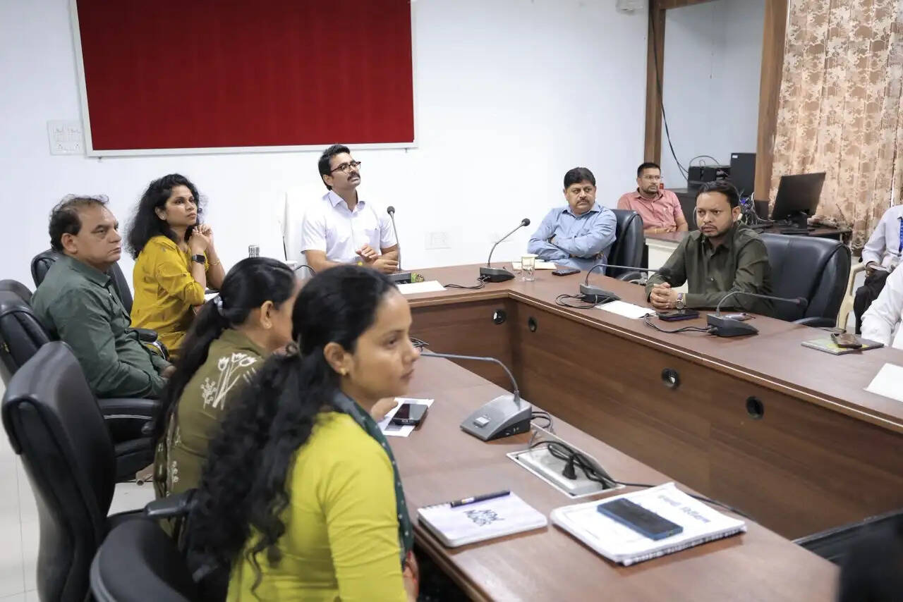 मुख्यमंत्री जन विश्वास अभियान की तैयारी करे-कलेक्टर