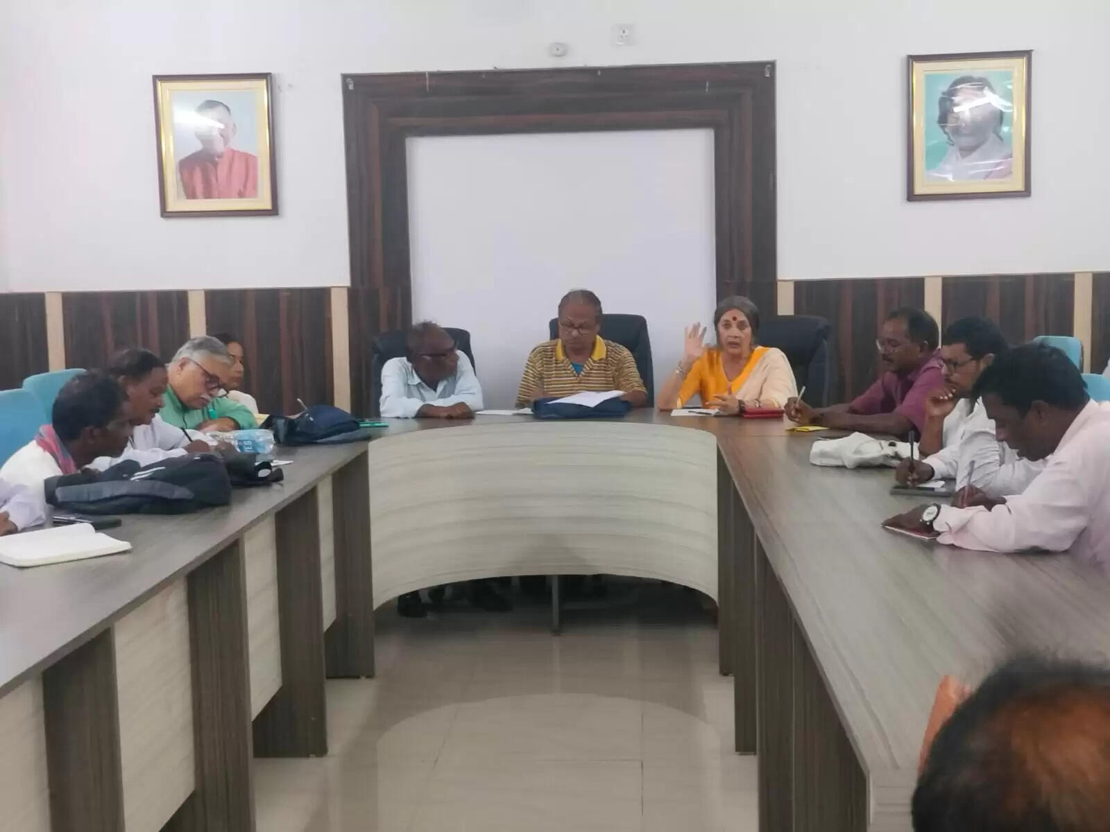 संताल परगना की जमीन पर देशी विदेशी कंपनियों और कार्पोरेट घरानों की नजर: वृंदा कारात