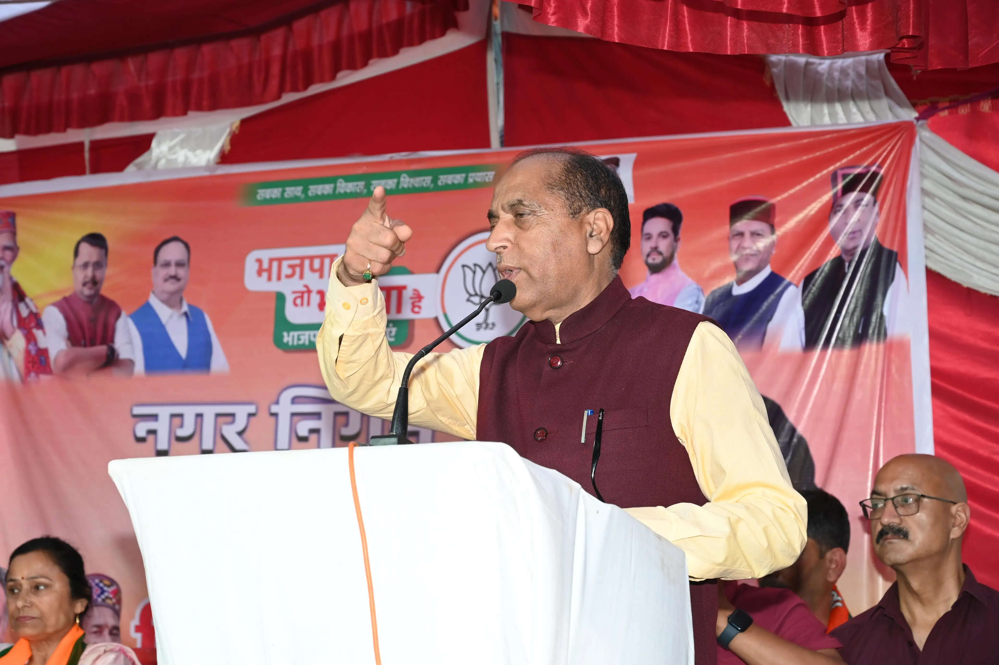 मंडी में आदर्श आचार संहिता के उल्लंघन ,मुख्यमंत्री की घोषणाएं विवेकहीन और द्वेषपूर्ण : जयराम ठाकुर
