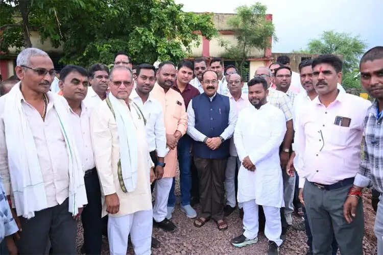 उप मुख्यमंत्री&nbsp;अरुण साव ने वन महोत्सव का किया शुभारंभ