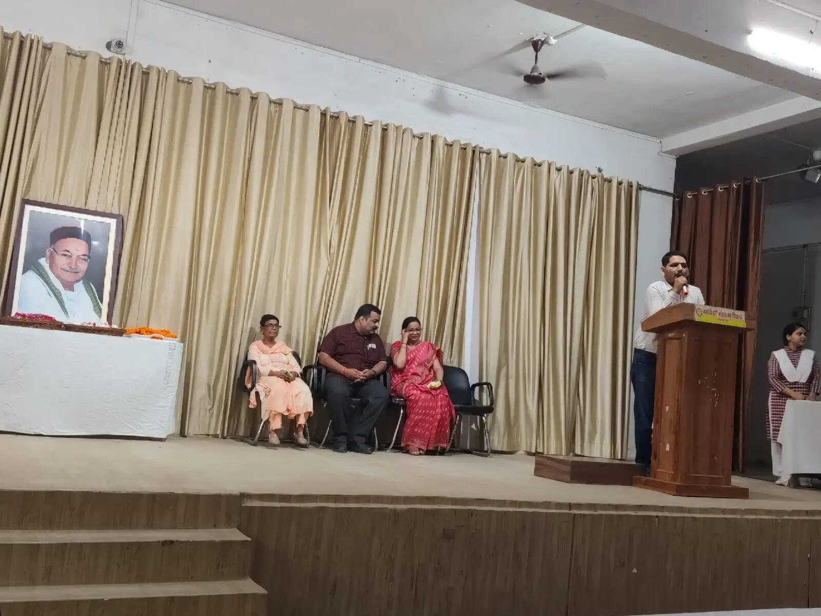 महिला शिक्षा और जनसेवा के प्रबल पक्षधर थे पंडित हरिशंकर तिवारी : आशुतोष मिश्र