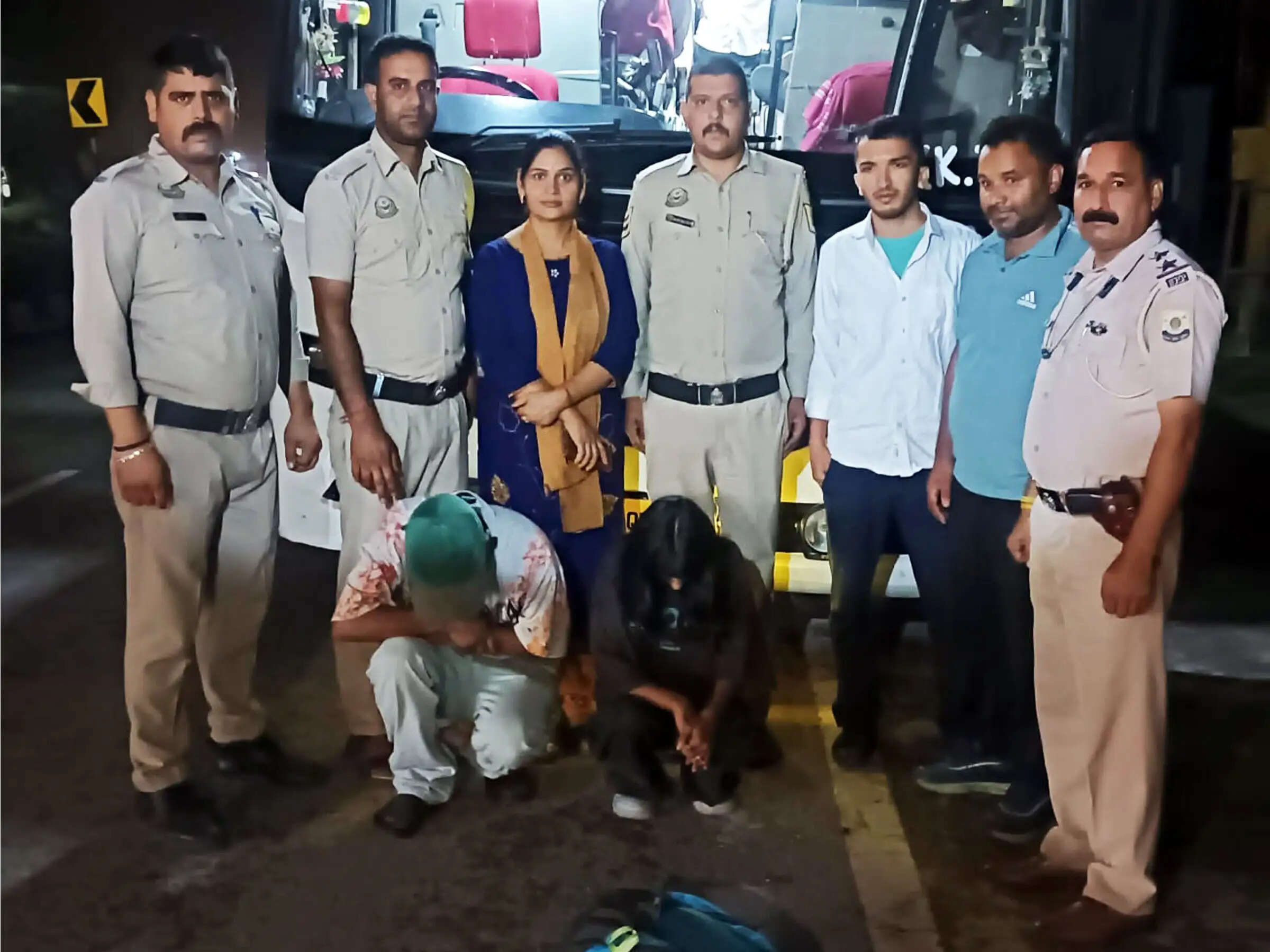 मंडी पुलिस ने पकड़ा दिल्ली-मनाली वोल्वो बस में सवार युवक युवती से 143 ग्राम चिट्टा, गिरफ्तार