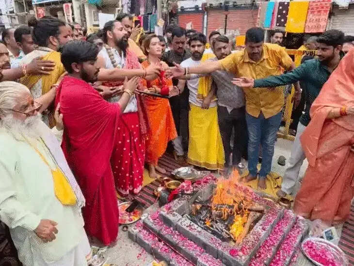 उज्जैन में खड़े हनुमान मंदिर में सद्बुद्धि हवन, साध्वी हर्षानंद गिरि बोलीं- 2 दिन में फैसला नहीं तो अनशन-धरना