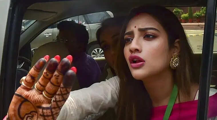 ईडी के समन पर सीजीओ कांप्लेक्स पहुंचीं पूर्व तृणमूल सांसद व अभिनेत्री नुसरत जहां