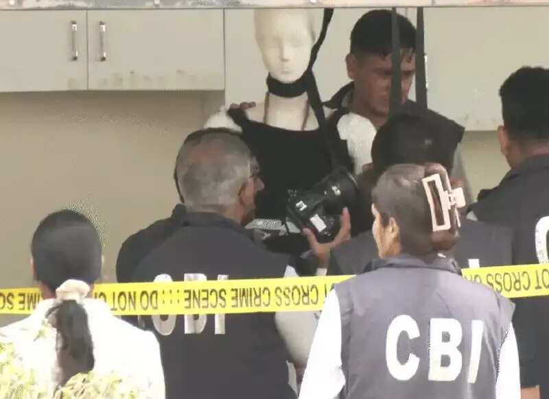 (अपडेट) ट्विशा शर्मा मौत मामलाः सीबीआई ने 80 किलो की डमी लेकर पति-सास के सामने क्राइम सीन किया रीक्रिएट
