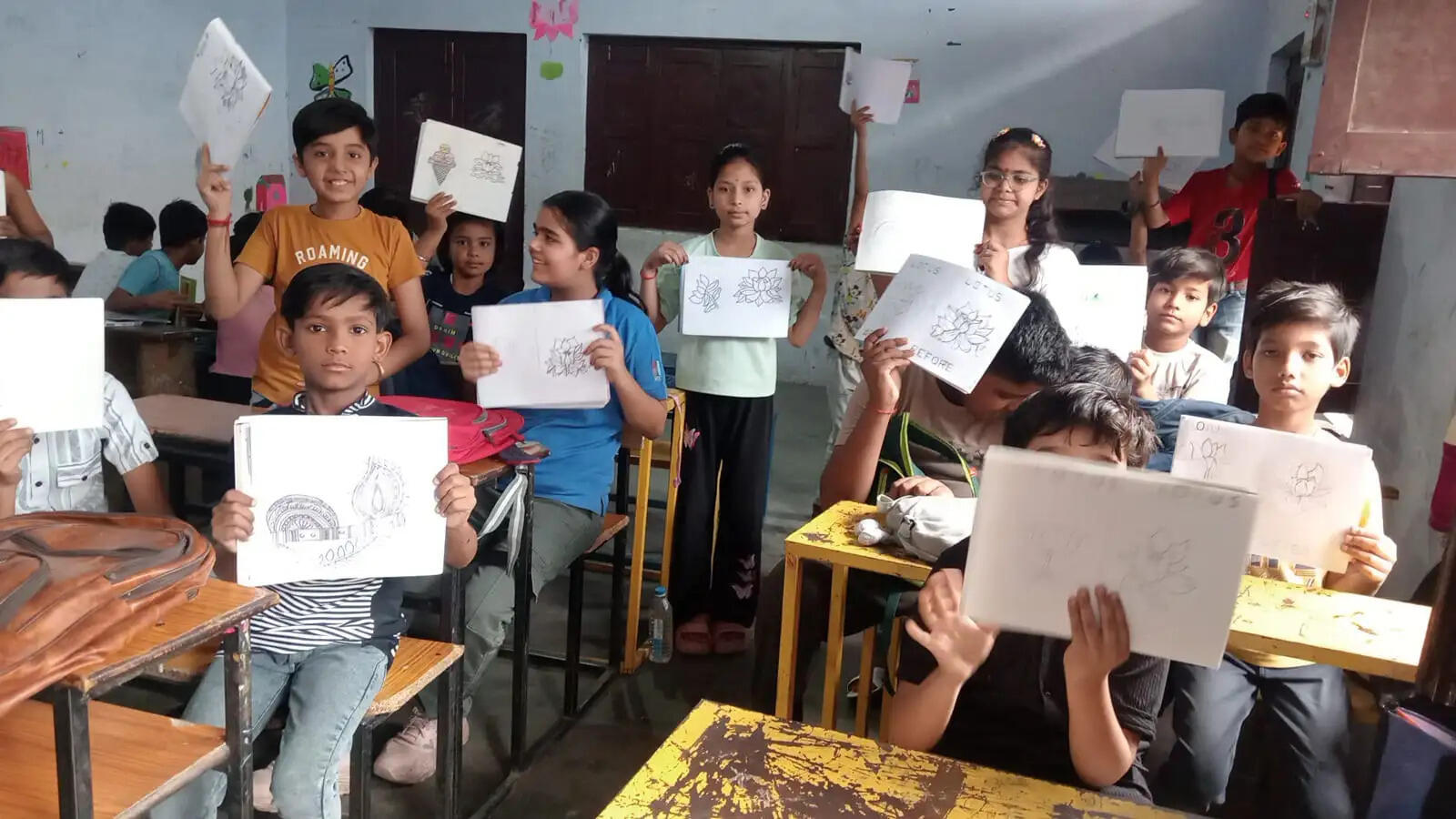 संस्कार भारती की चित्रकला कार्यशाला में बच्चे सीख रहे भारती कला परंपरा