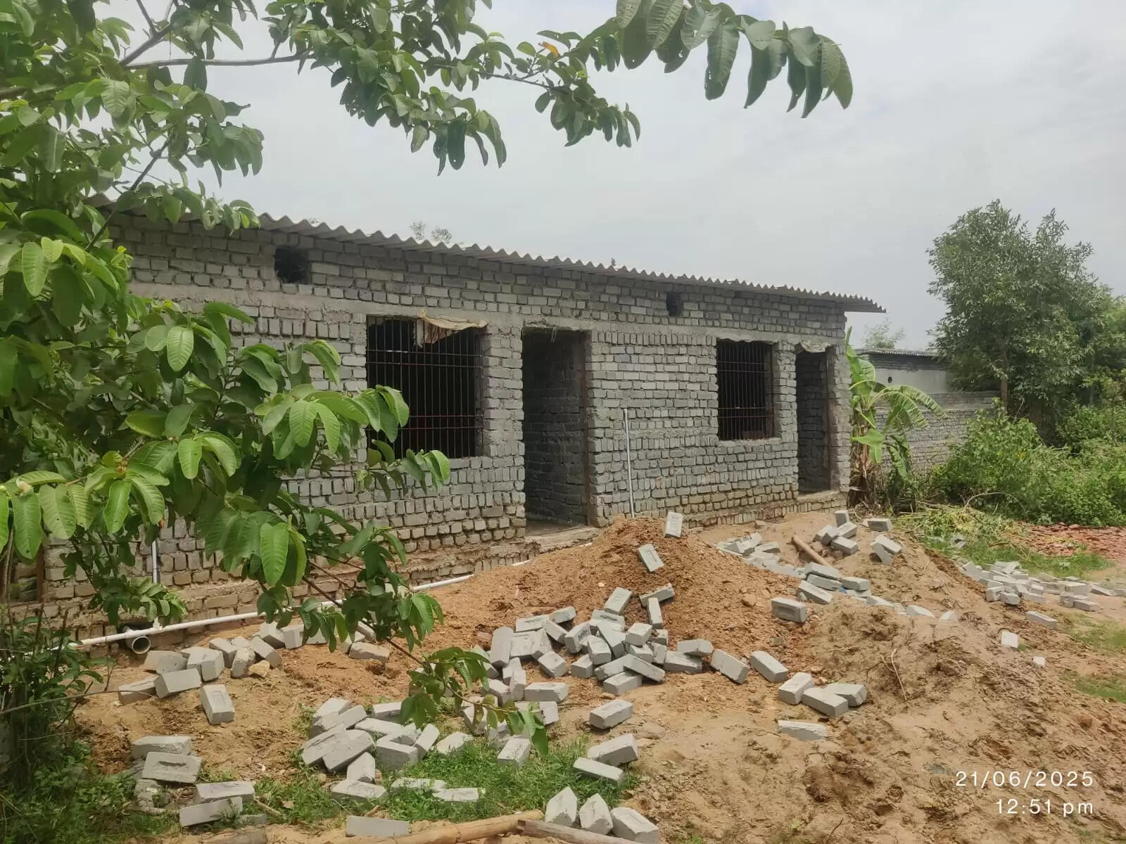 कोरबा : हनुमान मंदिर आईटीआई रामपुर के पास किए गए अतिक्रमण को कराया गया मुक्त