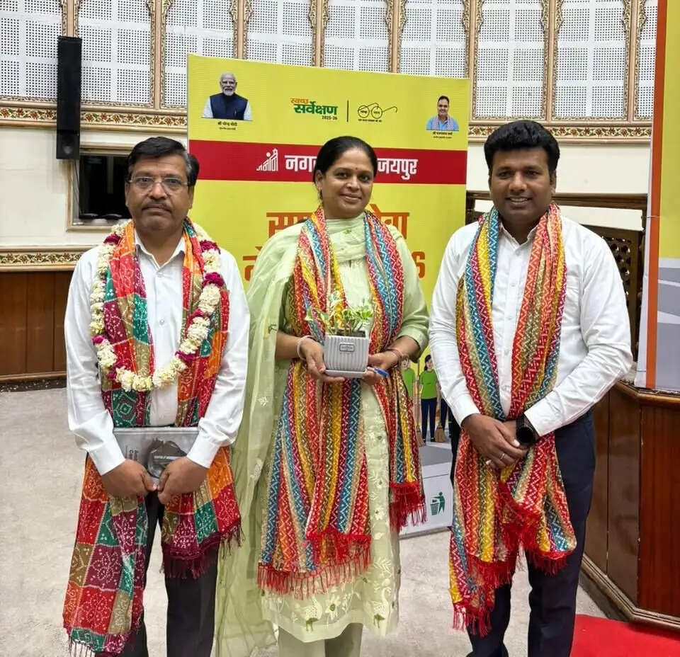 सफाई सेवा मैराथन के विजेताओं का किया सम्मान