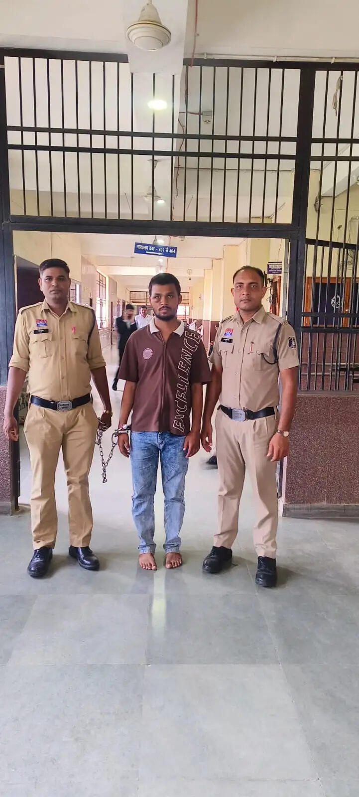 सोशल मीडिया पर अश्लील फोटो वायरल करने की धमकी, आरोपित गिरफ्तार