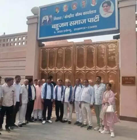 सुभासपा के पूर्व जिलाध्यक्ष नारायण निषाद ने बसपा किया ज्वाइन