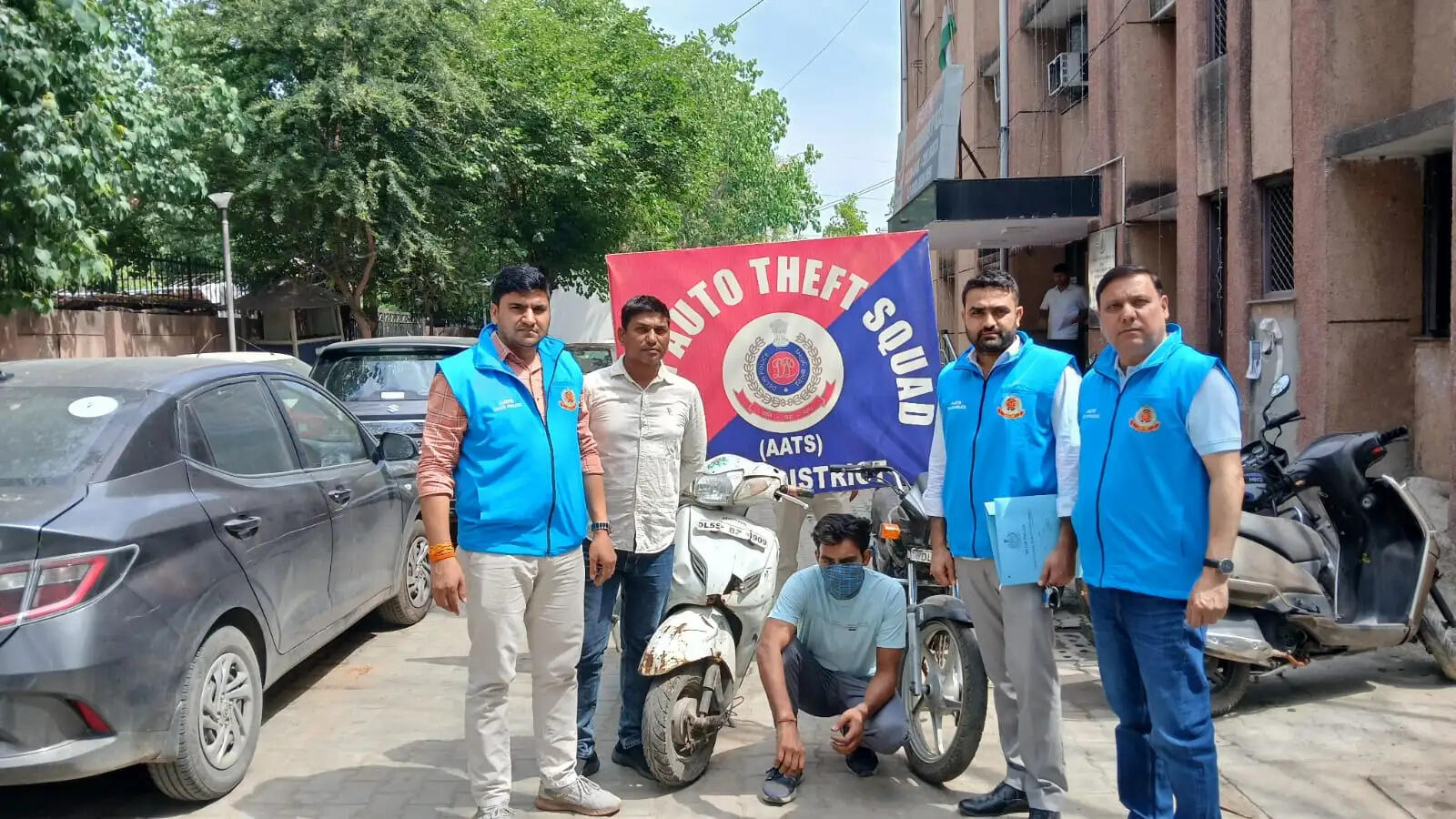 वाहन चाेरी के मामले में शातिर आरोपित गिरफ्तार