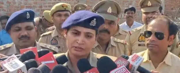 सपा के पूर्व विधायक गैंगस्टर दीप नारायण से जुड़ी 24 करोड़ की संपत्ति कुर्क