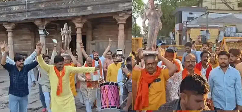 मप्र की धार भोजशाला में पूजा-पाठ शुरू, गोमूत्र से शुद्धिकरण, गर्भगृह में मां वाग्देवी की महाआरती कर श्रद्धालुओं ने किए दर्शन
