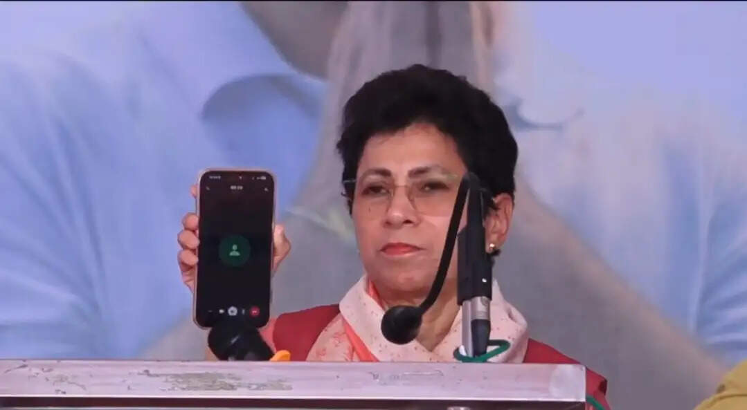 खराब मौसम के चलते अल्मोड़ा नहीं पहुंच सके राहुल गांधी, फोन से सभा को किया संबोधित