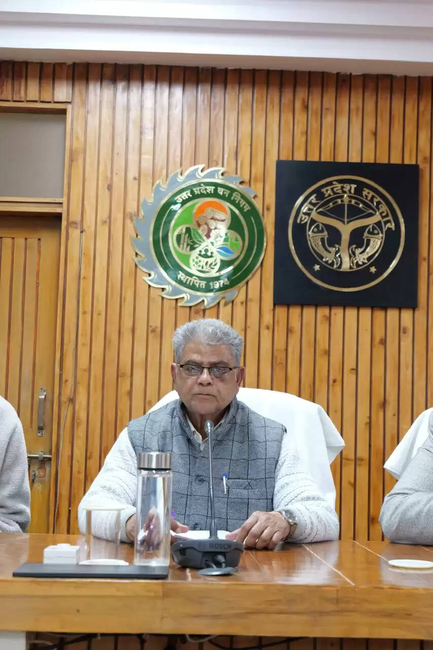 बुंदेलखण्ड में होने वाले विश्व आर्दभूमि दिवस की समय से पूरी करें तैयारी : डॉ. अरूण सक्सेना