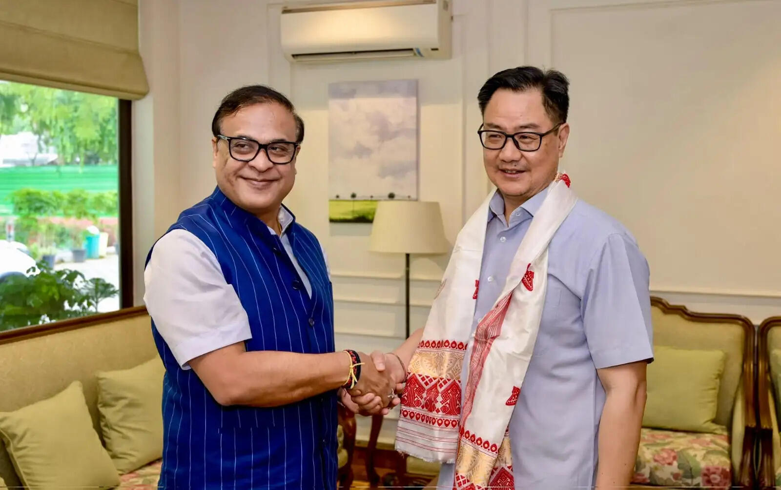 असम में बाढ़ पुनर्वास को लेकर मुख्यमंत्री हिमंत ने किरेन रिजिजू से की मुलाकात