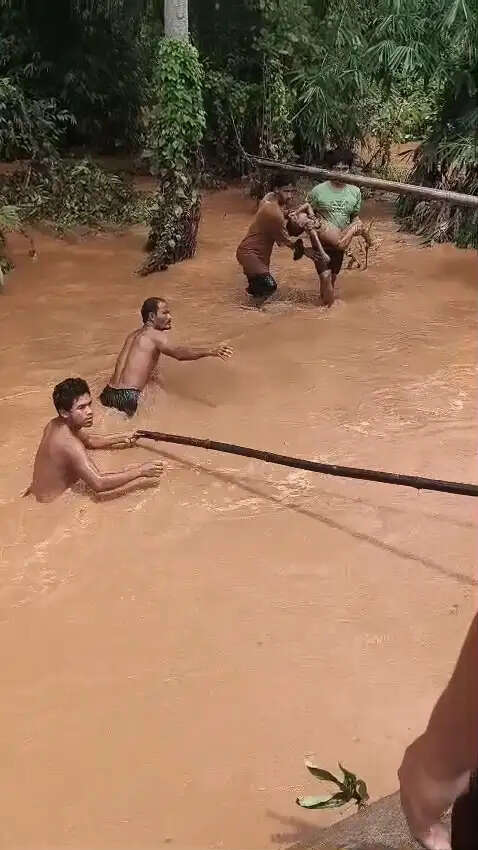 बरसात के पानी में बह गया बच्चा, मौत