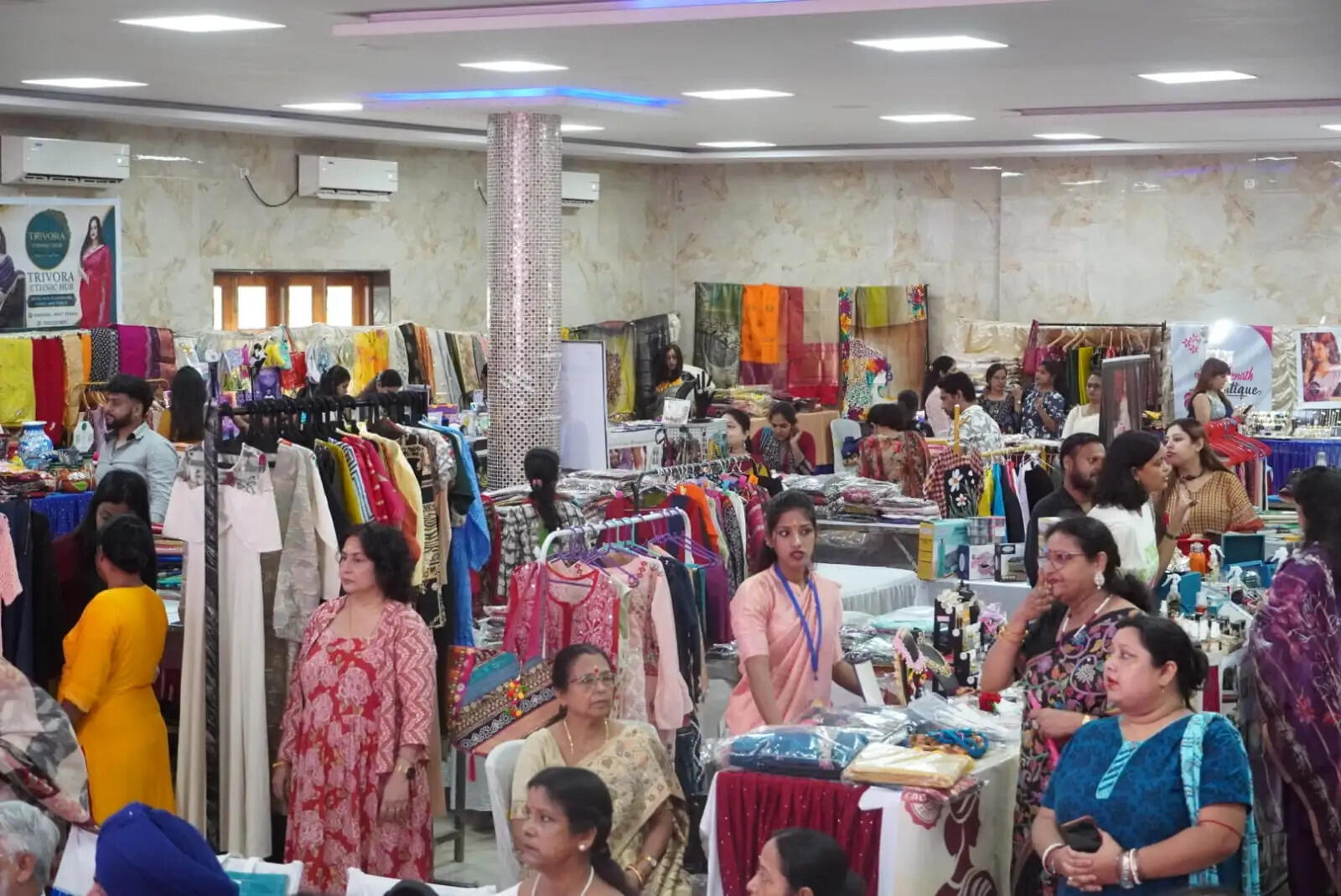 आसनसोल क्लब में नारी उत्कर्ष मेला का भव्य आयोजन