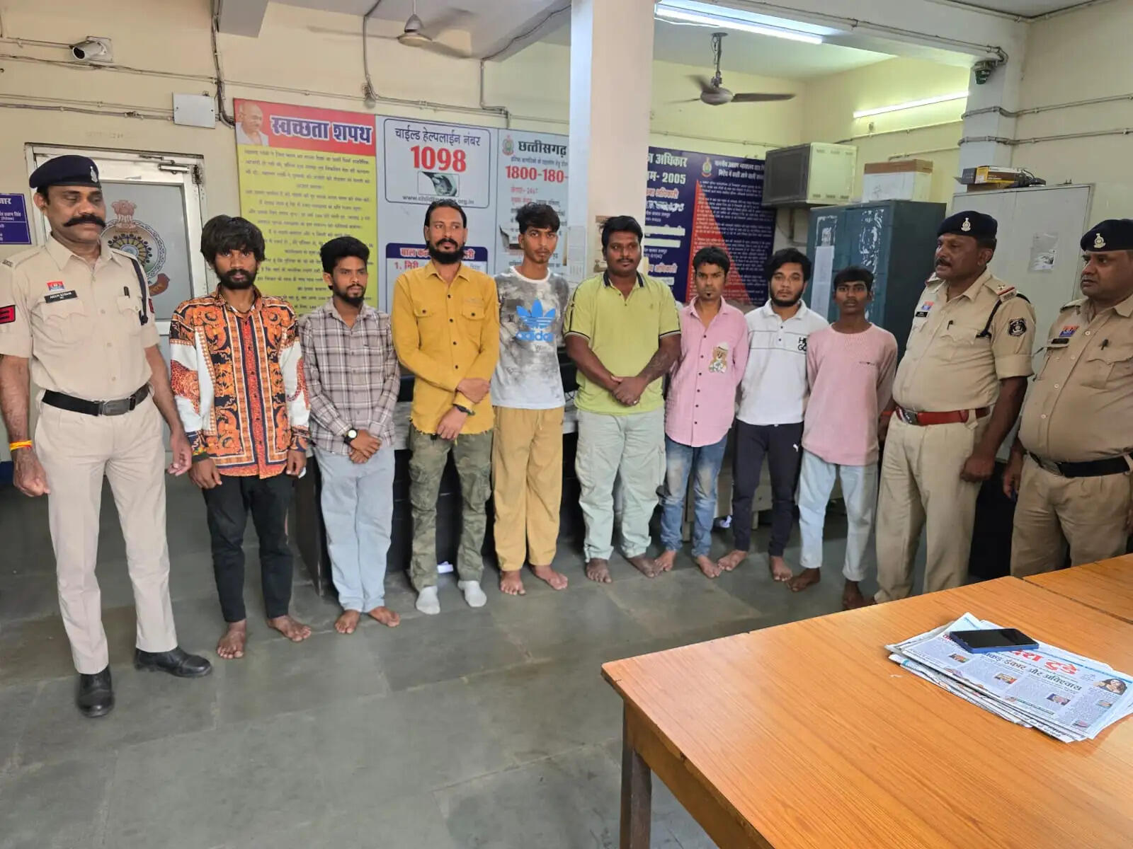 पुलिस का सघन जांच अभियान: 132 हिस्ट्रीशीटर व गुंडा-निगरानी बदमाशों की चेकिंग, 11 वारंटी गिरफ्तार