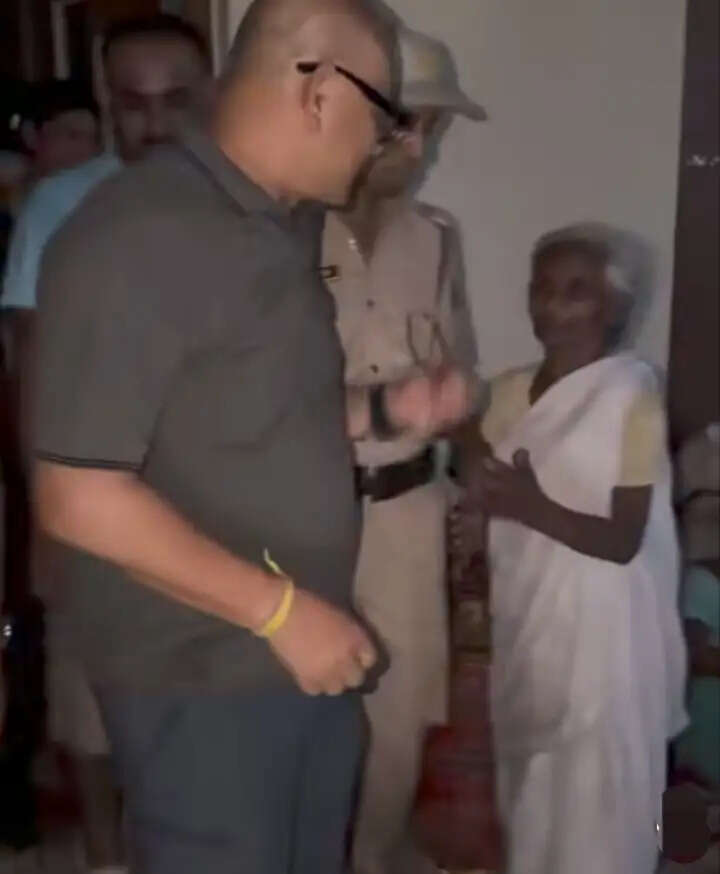 टीम असम बाढ़ पीड़ितों की सेवा में दिन-रात जुटी, नया सवेरा जरूर आएगा : मुख्यमंत्री हिमंत