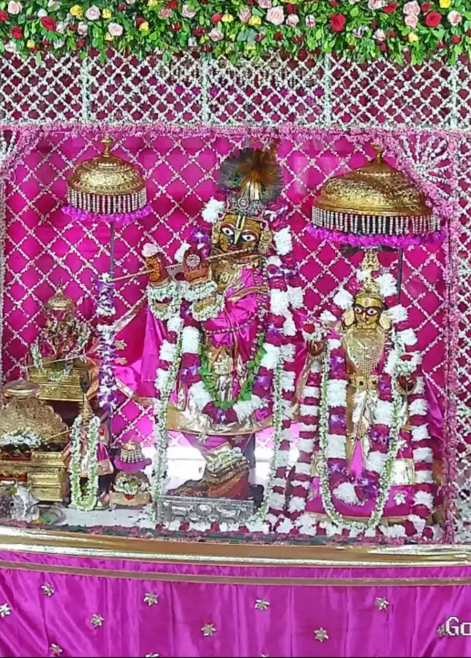 31 तोपों की गर्जना से गूंजेगी छोटी काशी: गोविंददेवजी में मध्यरात्रि कृष्ण जन्मोत्सव