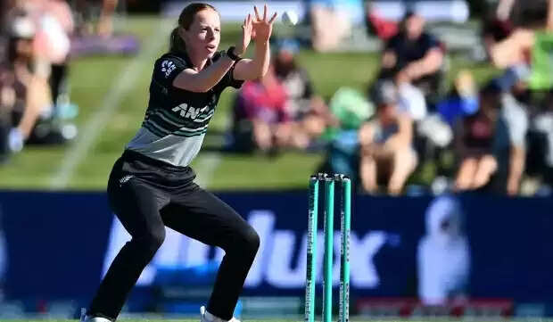 ब्री इलिंग और बेला जेम्स को न्यूजीलैंड महिला टीम का केंद्रीय अनुबंध मिला