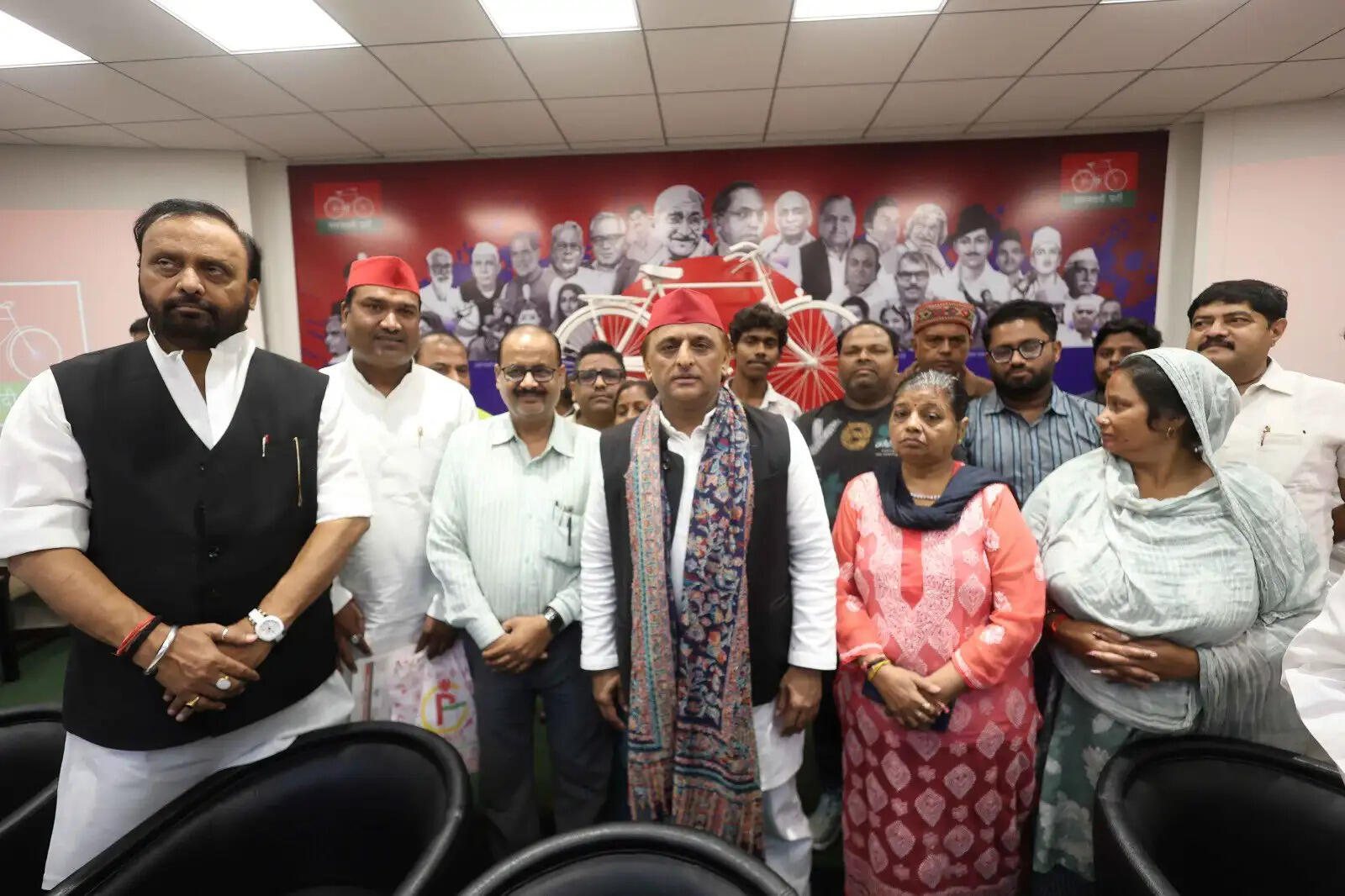 प्रदेश में गरीबों को उजाड़ रही भाजपा सरकार, बिना नोटिस मकान-दुकान तोड़कर&nbsp;लोगों को किया बेघर : अखिलेश यादव